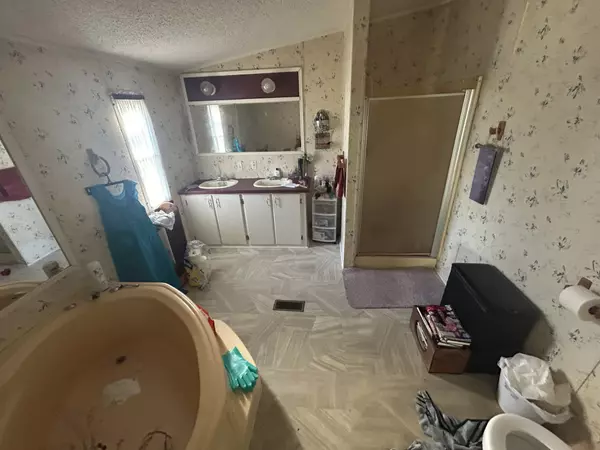 Hohenwald, TN 38462,114 Camelot Dr