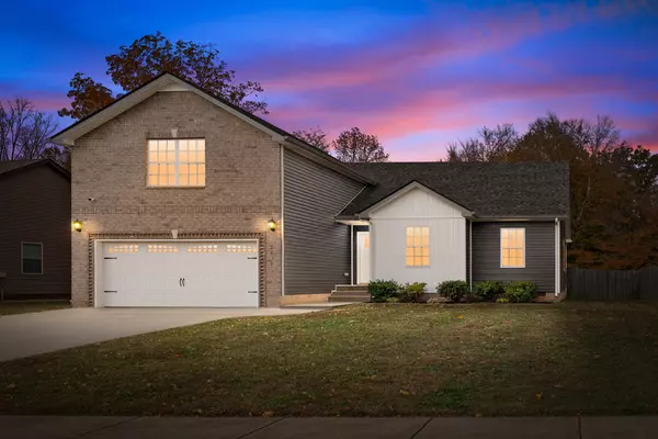 2336 Colston Dr, Clarksville, TN 37042