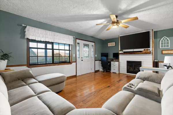 Dunlap, TN 37327,335 Fox Wood Lane