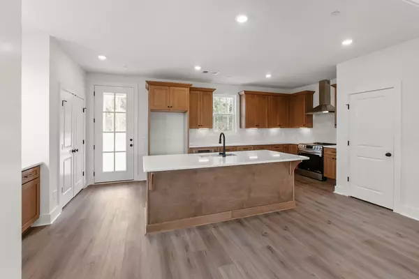 128 Nearwater Place, Hendersonville, TN 37075