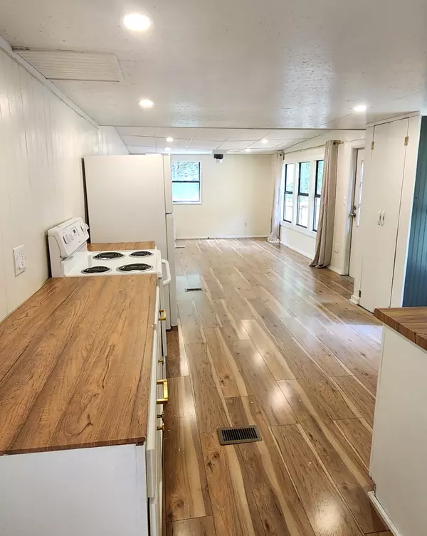 Big Sandy, TN 38221,4439 Danville Rd