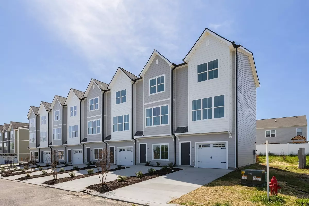 Chapel Hill, TN 37034,906 Harper Lndg