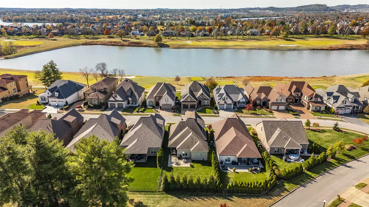 Gallatin, TN 37066,901 Fairington Pvt Way