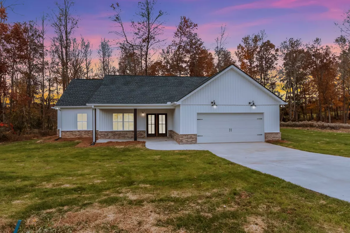 Winchester, TN 37398,482 Boswell Rd