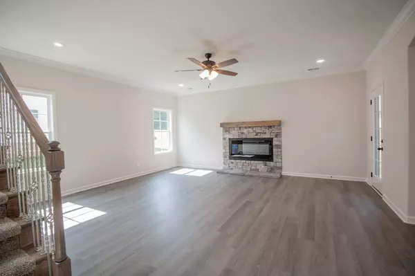 Clarksville, TN 37042,362 Timber Springs