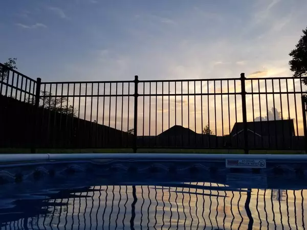 Clarksville, TN 37043,2212 Fairfax Dr