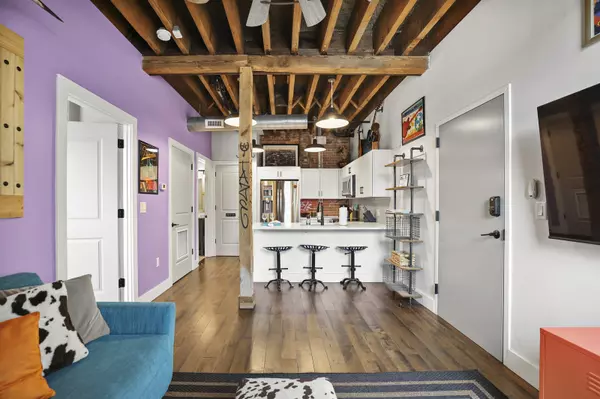 Nashville, TN 37203,610 21st Ave #N #101