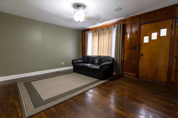 Nashville, TN 37211,30 E Thompson Ln #B