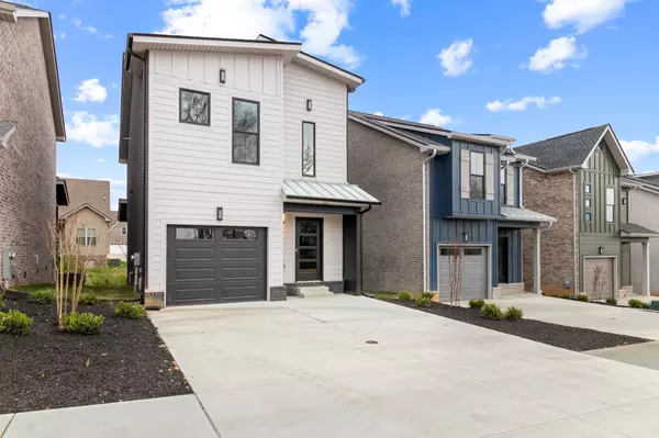 Clarksville, TN 37043,8 Holland Park West