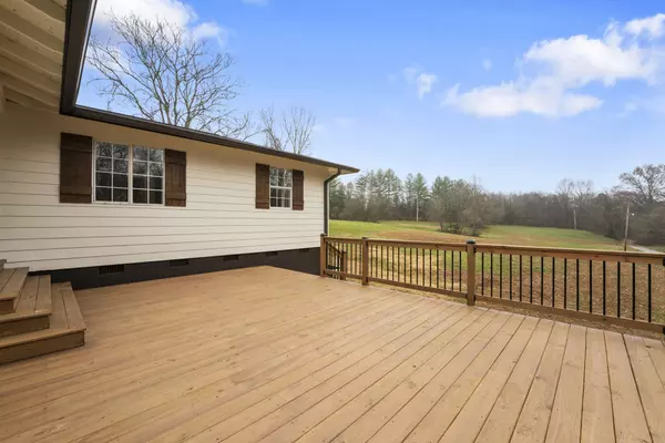 Columbia, TN 38401,2591 Harlan Farms Rd