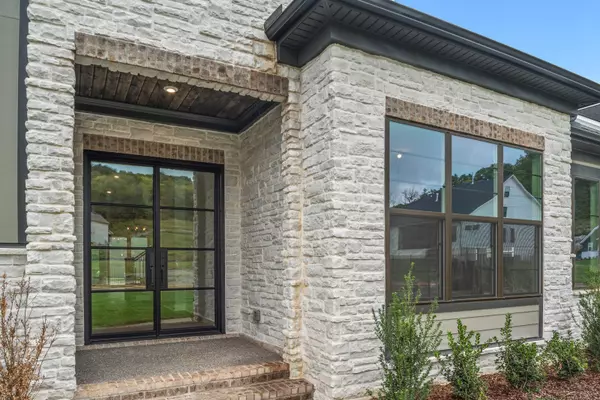 Franklin, TN 37064,7424 Leelee Drive