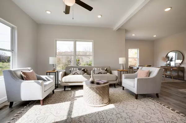 Charlotte, TN 37036,848 Franklin Road