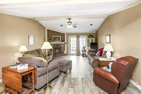 Nashville, TN 37211,5600 Country Dr #107