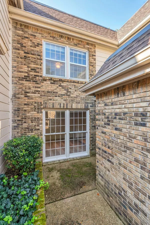 Nashville, TN 37205,401 Bowling Ave #15