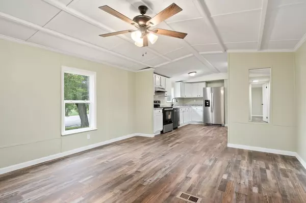 Sparta, TN 38583,6232 Crossville Hwy