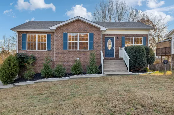 1731 Ridge Runner Ct, Clarksville, TN 37042