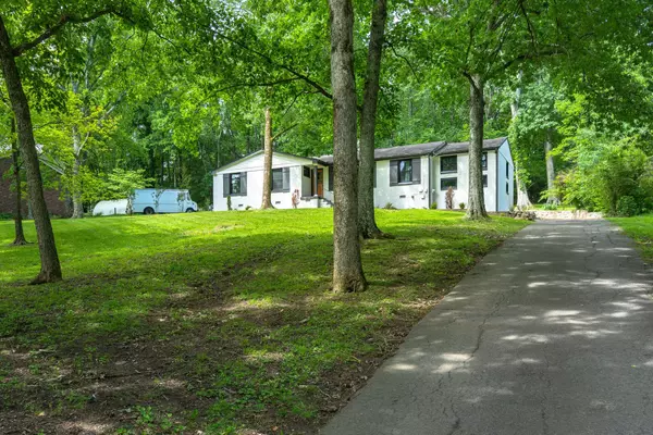 Nashville, TN 37205,703 Clematis Dr