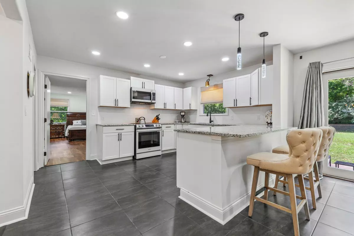 Nashville, TN 37205,1047 Percy Warner Blvd