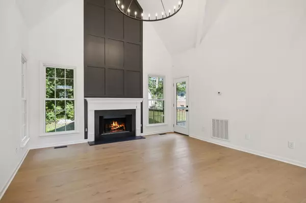 Nashville, TN 37221,6645 Autumnwood Dr