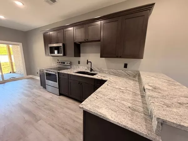 Charlotte, TN 37036,100 Nichali Dr