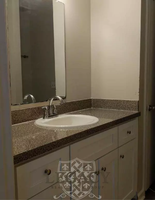 Nashville, TN 37217,736 Holder Dr