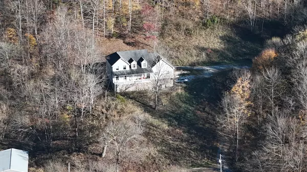 Lafayette, TN 37083,1420 White Hollow Ln