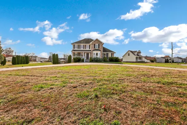 Clarksville, TN 37042,3384 Summerfield Dr