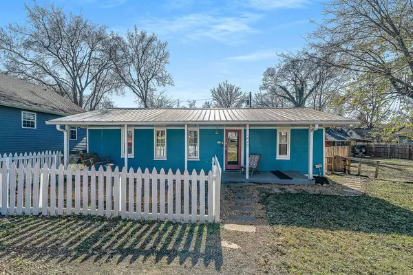 220 Lucile St, Nashville, TN 37207