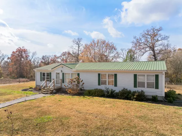 Parsons, TN 38363,875 Lindsey Rd