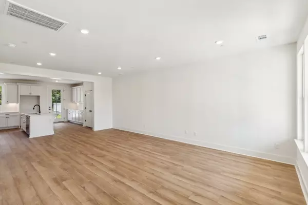 Hendersonville, TN 37075,220 Nearwater Place