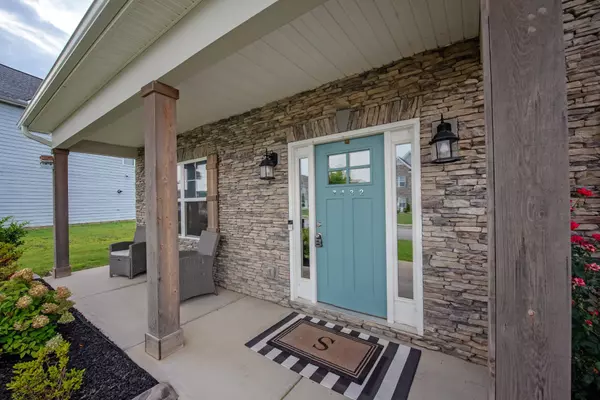 Ooltewah, TN 37363,7432 Hollyhock Ln