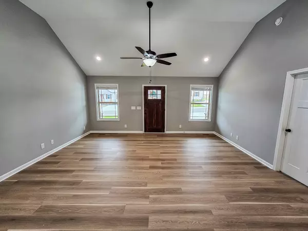 Shelbyville, TN 37160,110 Demonbreum Cir