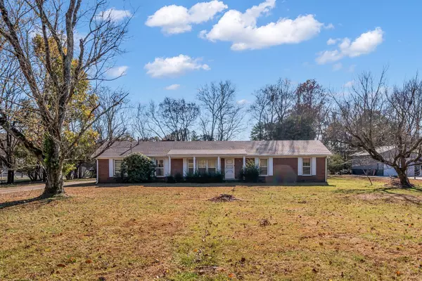 1927 Berrys Chapel Ct, Franklin, TN 37069