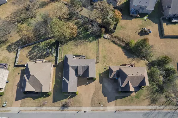 Hendersonville, TN 37075,144 Captains Cir