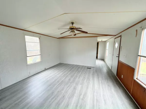 Bradyville, TN 37026,1678 Gilley Hill Rd