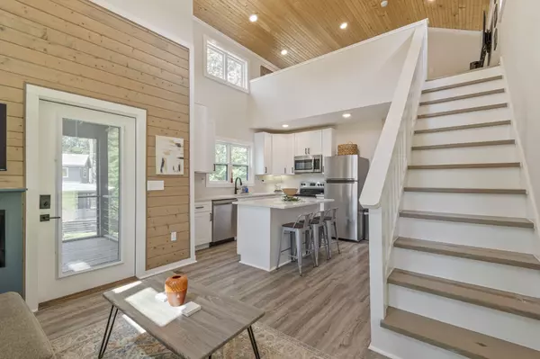 232 Waters Edge Way, Tracy City, TN 37387