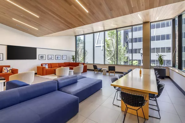 Nashville, TN 37203,50 Music Sq #W #406