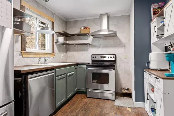 Etowah, TN 37331,321 Thacker Lane