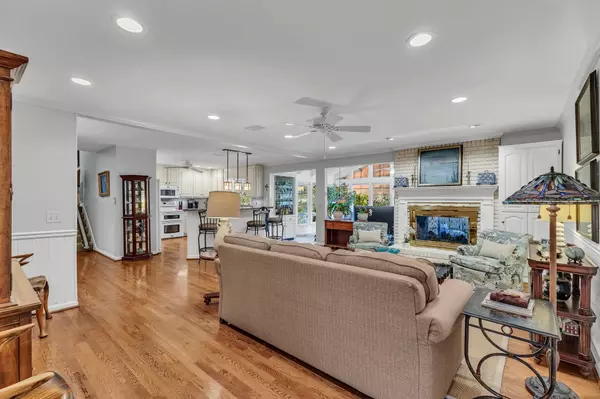 Brentwood, TN 37027,5568 Trousdale Dr