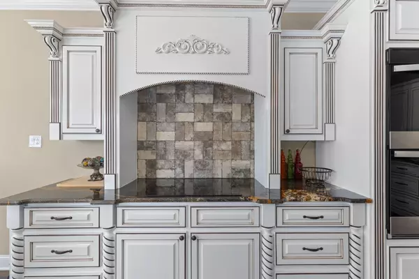 Cherokee, AL 35616,174 Isom Dr