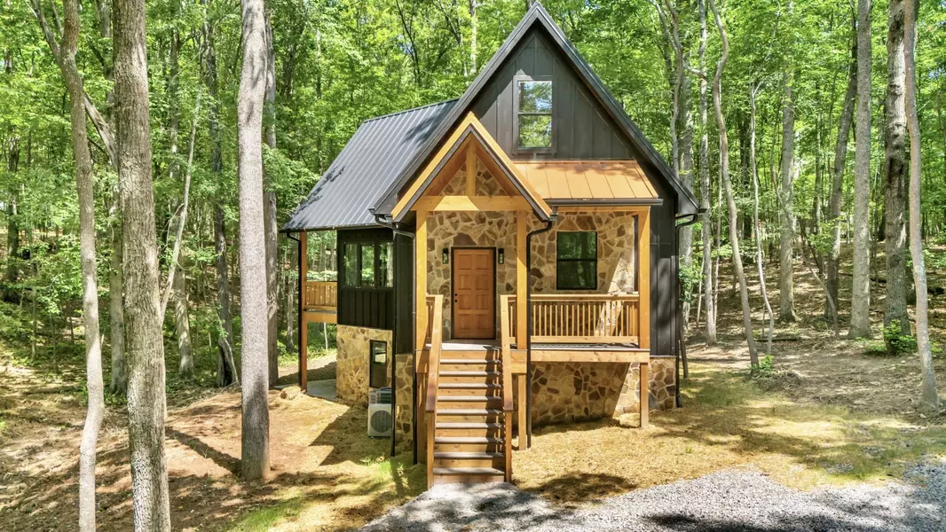 2451 Clifftops Ave, Monteagle, TN 37356