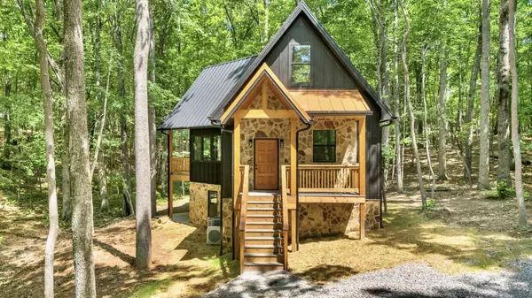 Monteagle, TN 37356,2451 Clifftops Ave