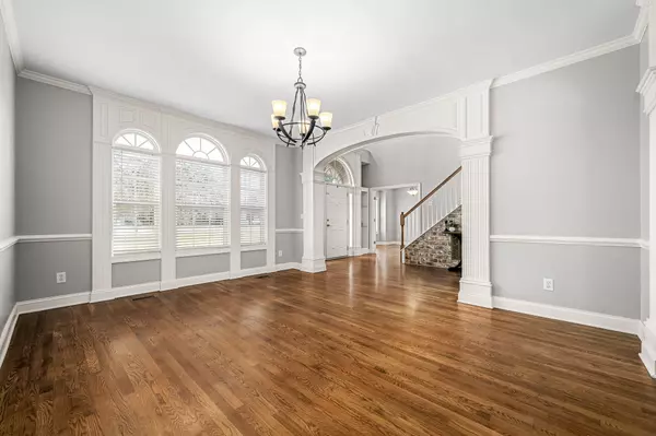 Murfreesboro, TN 37128,5230 Saint Ives Dr