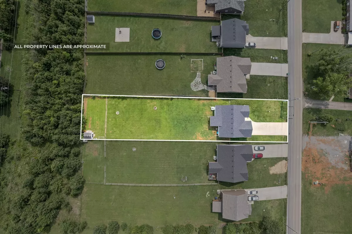 Clarksville, TN 37040,313 Peterson Ln