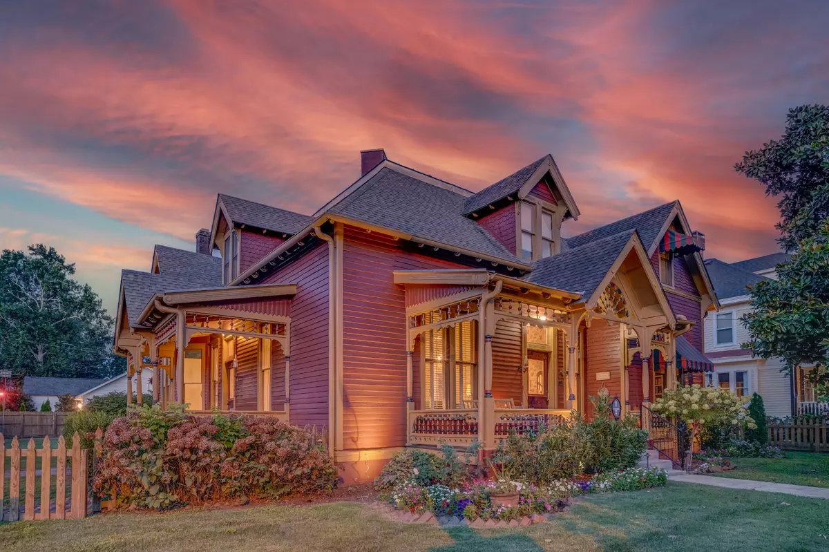 Franklin, TN 37064,305 4th Ave #S