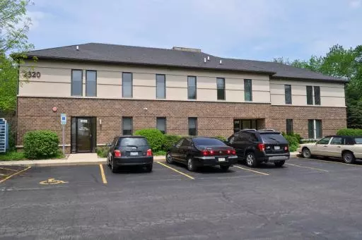 2320 Dean ST #101A, St. Charles, IL 60175