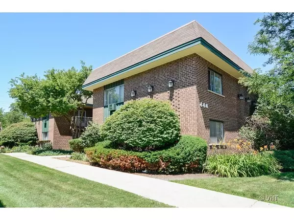 444 S Spring RD #4, Elmhurst, IL 60126