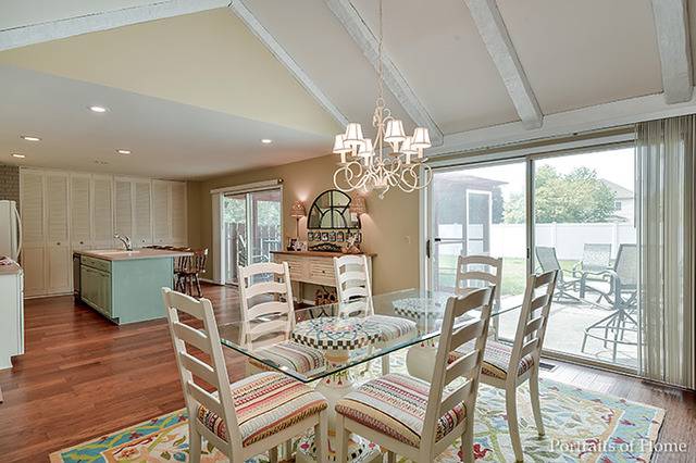Oswego, IL 60543,28 Sherwick RD