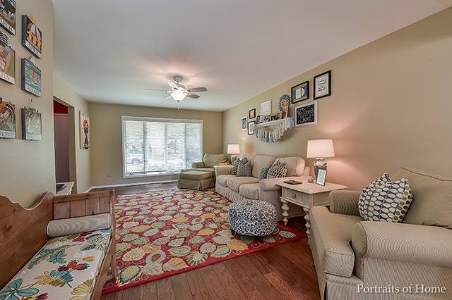 Oswego, IL 60543,28 Sherwick RD