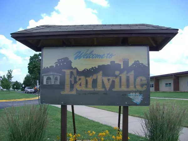 Earlville, IL 60518,625/627 EFFIE DR